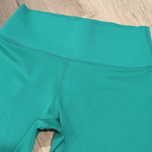 Like New! Carbon38 Cropped High Rise Leggings - Picture 2 of 9